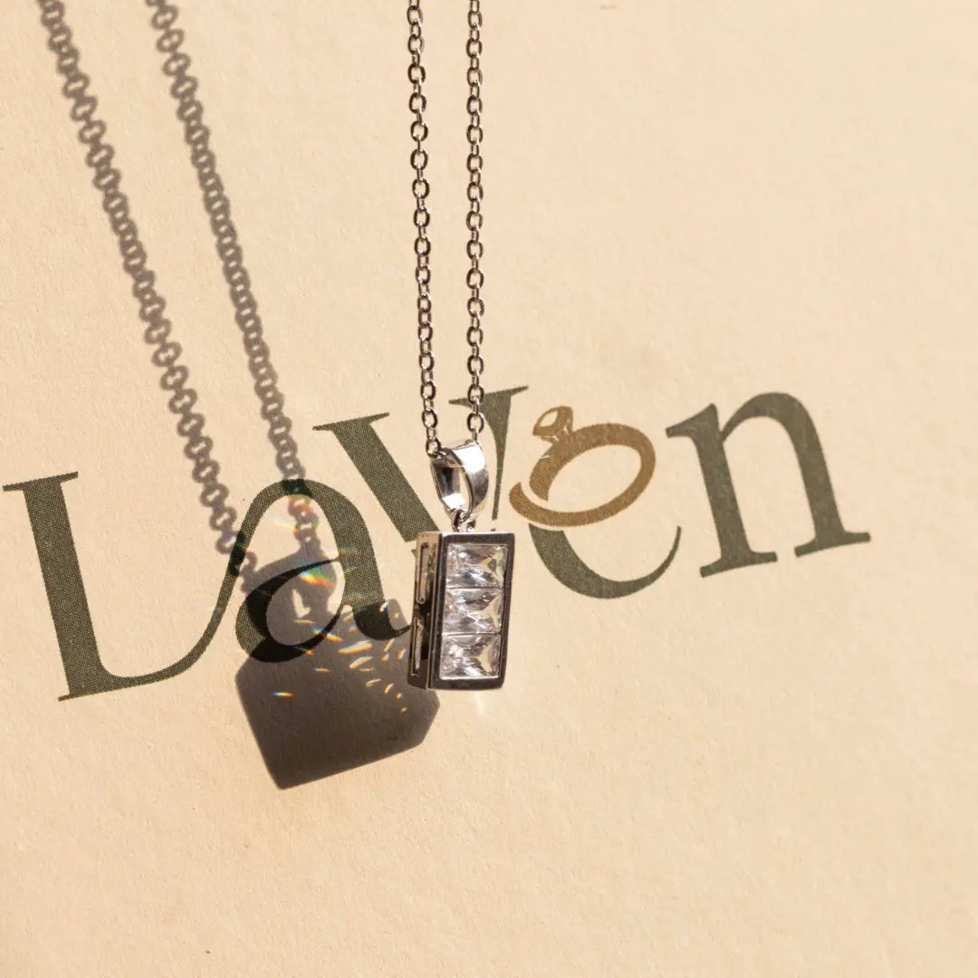 Minimalist Rectangle Pendant LAVEN JEWELLERY