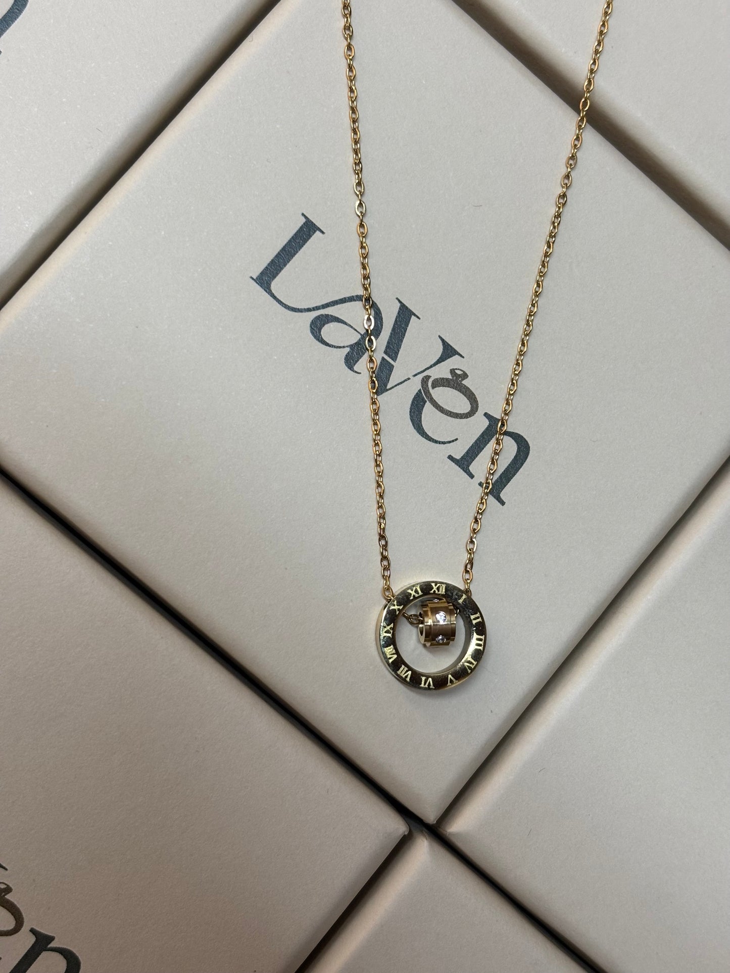 Kairos Pendant