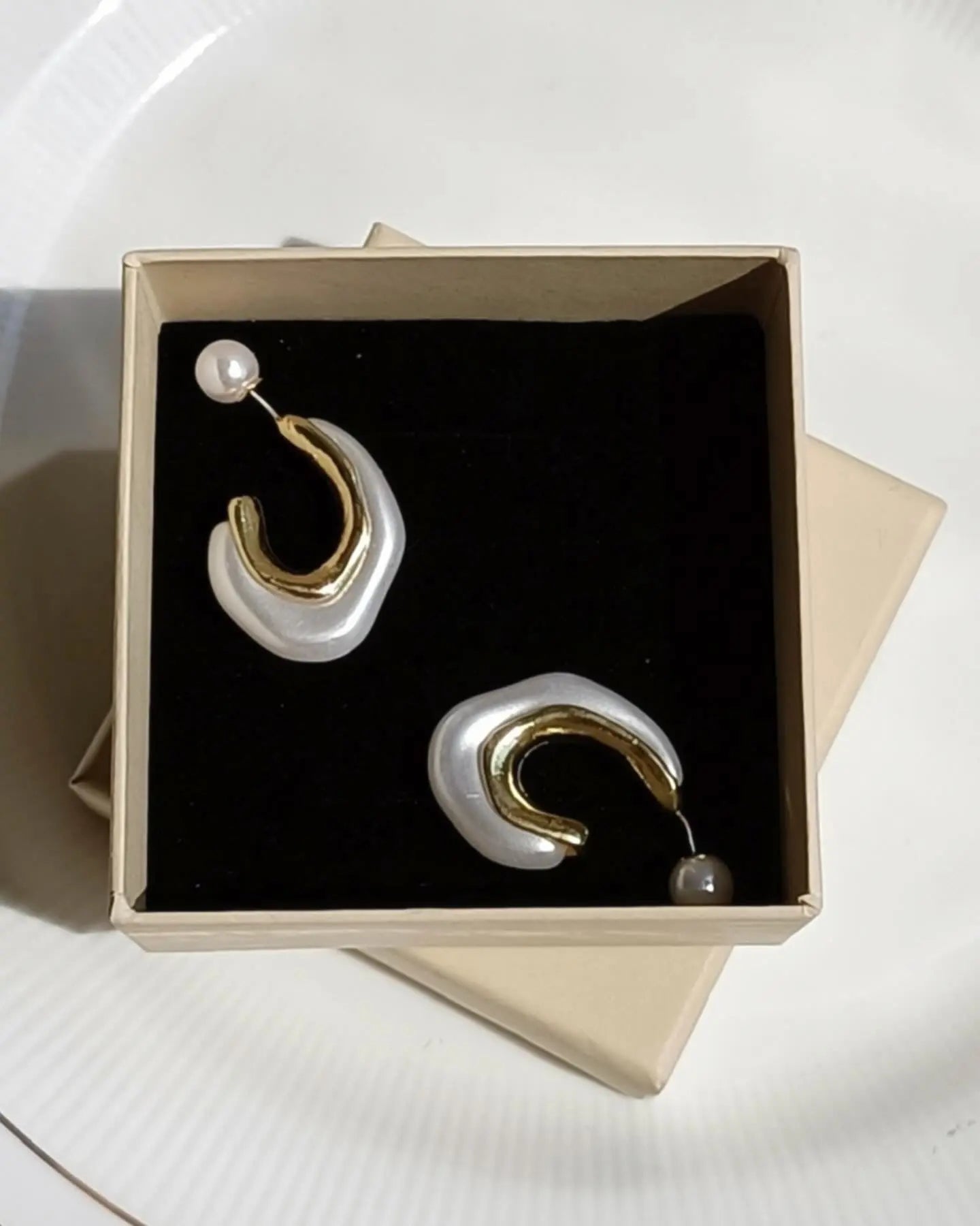 Pearl Hoop Earrings LAVEN JEWELLERY