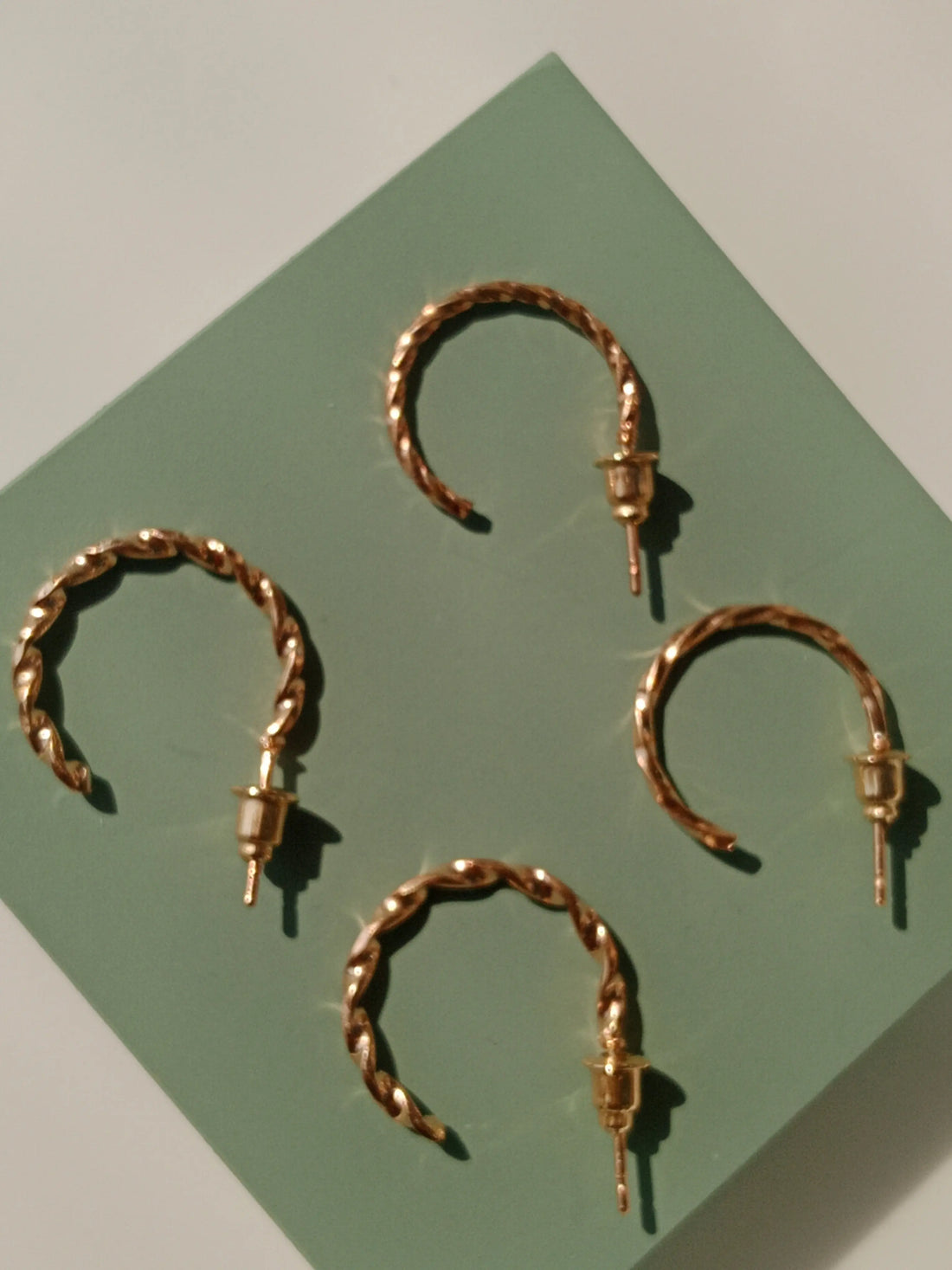 Dangle and drop earrings, fashion, style, jewelry, accessories How to choose and style dangle and drop earrings Shop the latest trends in dangle and drop earrings