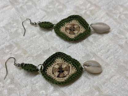 Handmade Crochet
Diamond Shape
Earring -Green