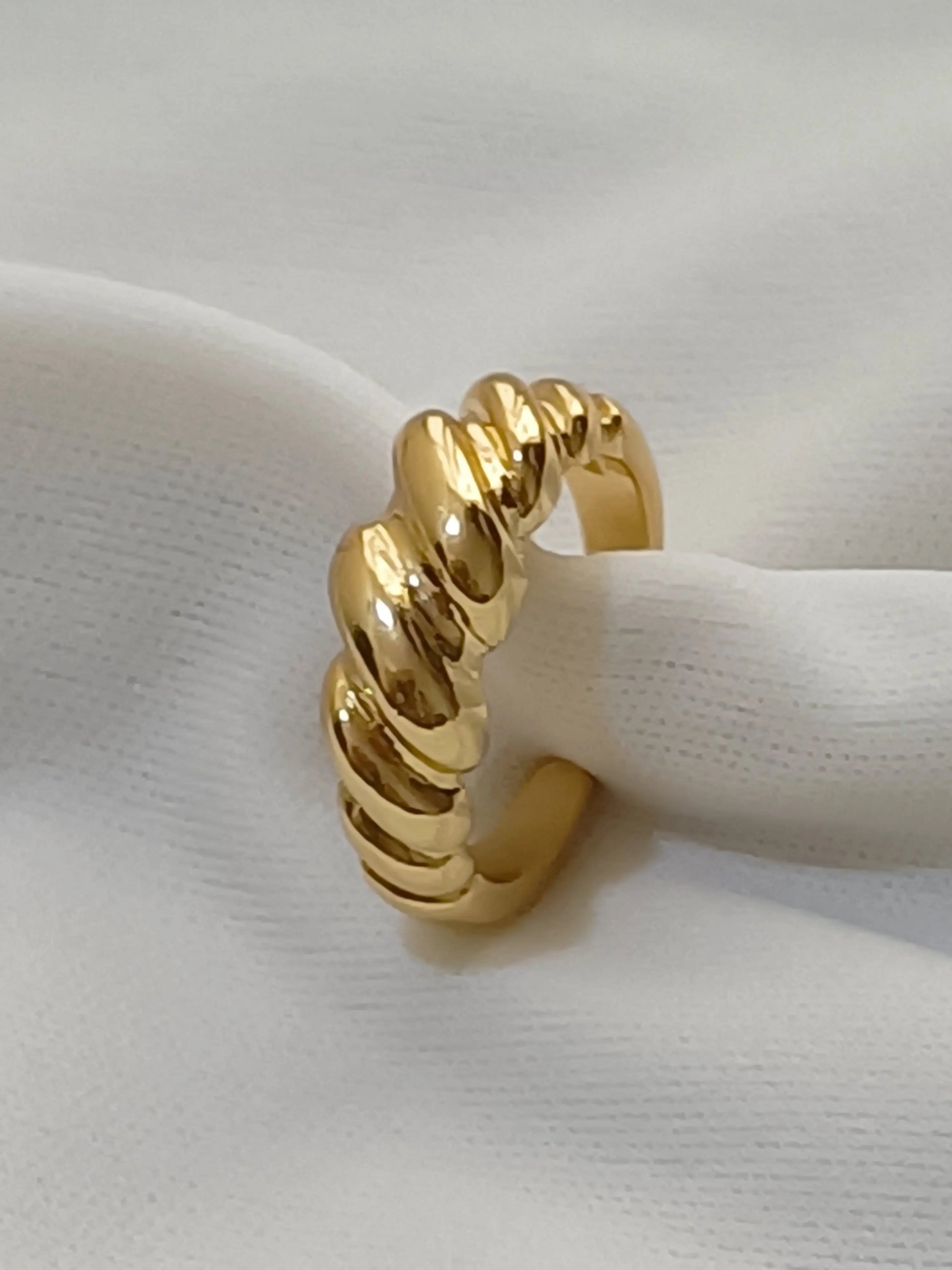 Gold Twisted Ring - LAVEN JEWELLERY