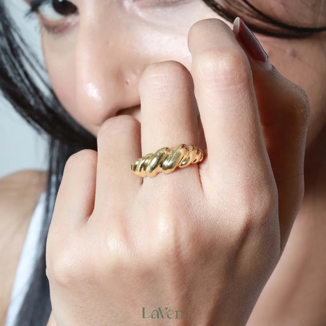 Gold Twisted Ring - LAVEN JEWELLERY